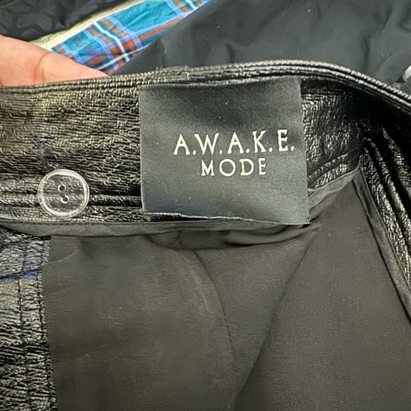 AWAKE MODE
BACK TO FRONT FAUX LEATHER PANTS Sz XS - Picture 8 of 9